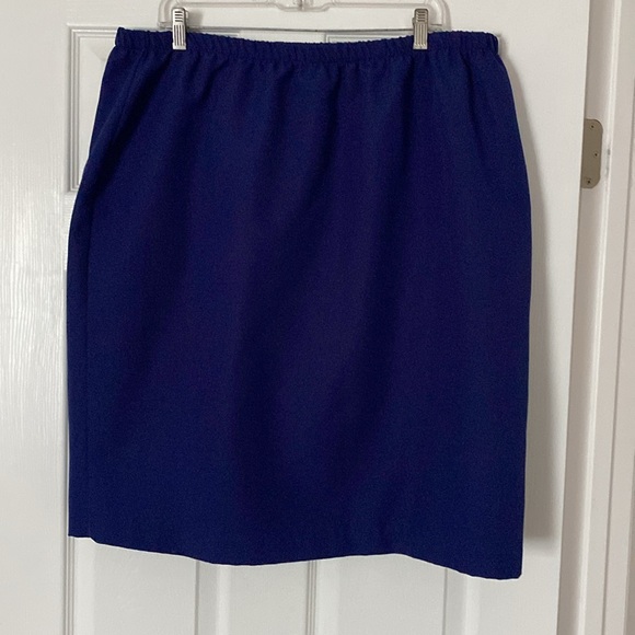 Women’s Blue & White Suit - Picture 2 of 2